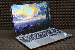 Ноутбук Lenovo LOQ 15IAX9 83GS005NRK(Mos.)