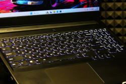 Ноутбук Lenovo IdeaPad Gaming 3 15IHU6 82K100Y7RU