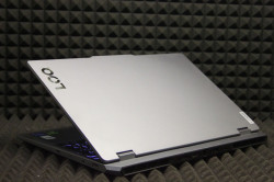 Ноутбук Lenovo 15 LOQ 15IAX9