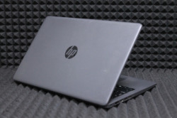 Ноутбук HP 250 G7 (1)