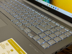 Витринный образец ASUS VivoBook GO15. Ryzen 3/ 8gb DDR5/ SSD