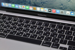 MacBook Pro 13 (2020, M1), 256 ГБ, M1 (8-core), RAM 8 ГБ, GPU 8-core