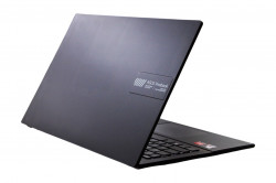 Asus VivoBook E150FA-BQ090.