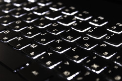 Ноутбук Lenovo R720-15IKBN 80WW000YCD