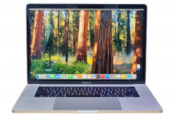 Apple MacBook Pro A1990 2018г/i7/16/256 -