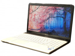 Ноутбук Sony Vaio SVE1511C1RW