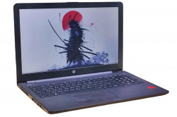 Ноутбук HP 15-bw512ur-