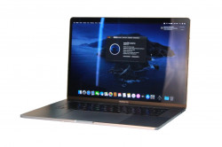 MacBook Pro 15 A1990