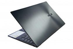 Ноутбук ASUS ZenBook 14 UX425EA-KI831W