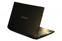Ноутбук GIGABYTE G5
