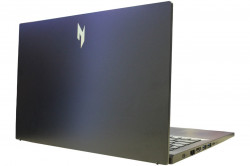 Ноутбук Acer Nitro V15 ANV15-41-R99V