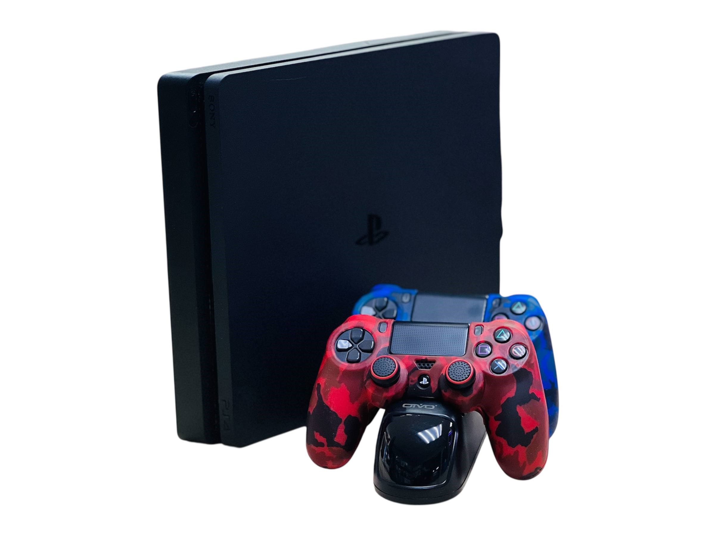 PlayStation 4 slim 500GB (2 джойстика)