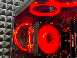 Игровой ПК Ryzen 5 2600 RX 470 16RAM SSD+HDD