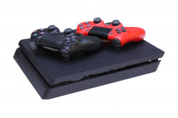 Sony PlayStation 4 Slim CUH-2208B
