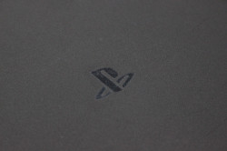 Sony PlayStation 4