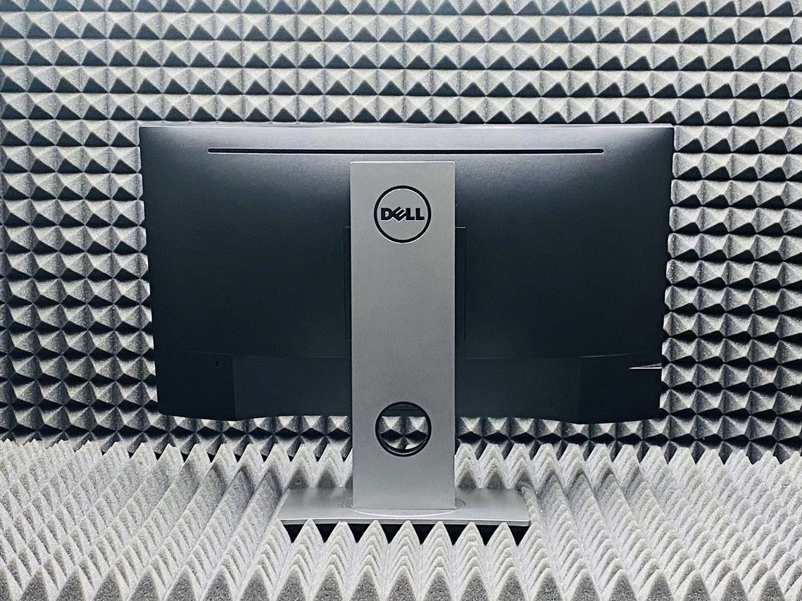 Монитор Dell 23