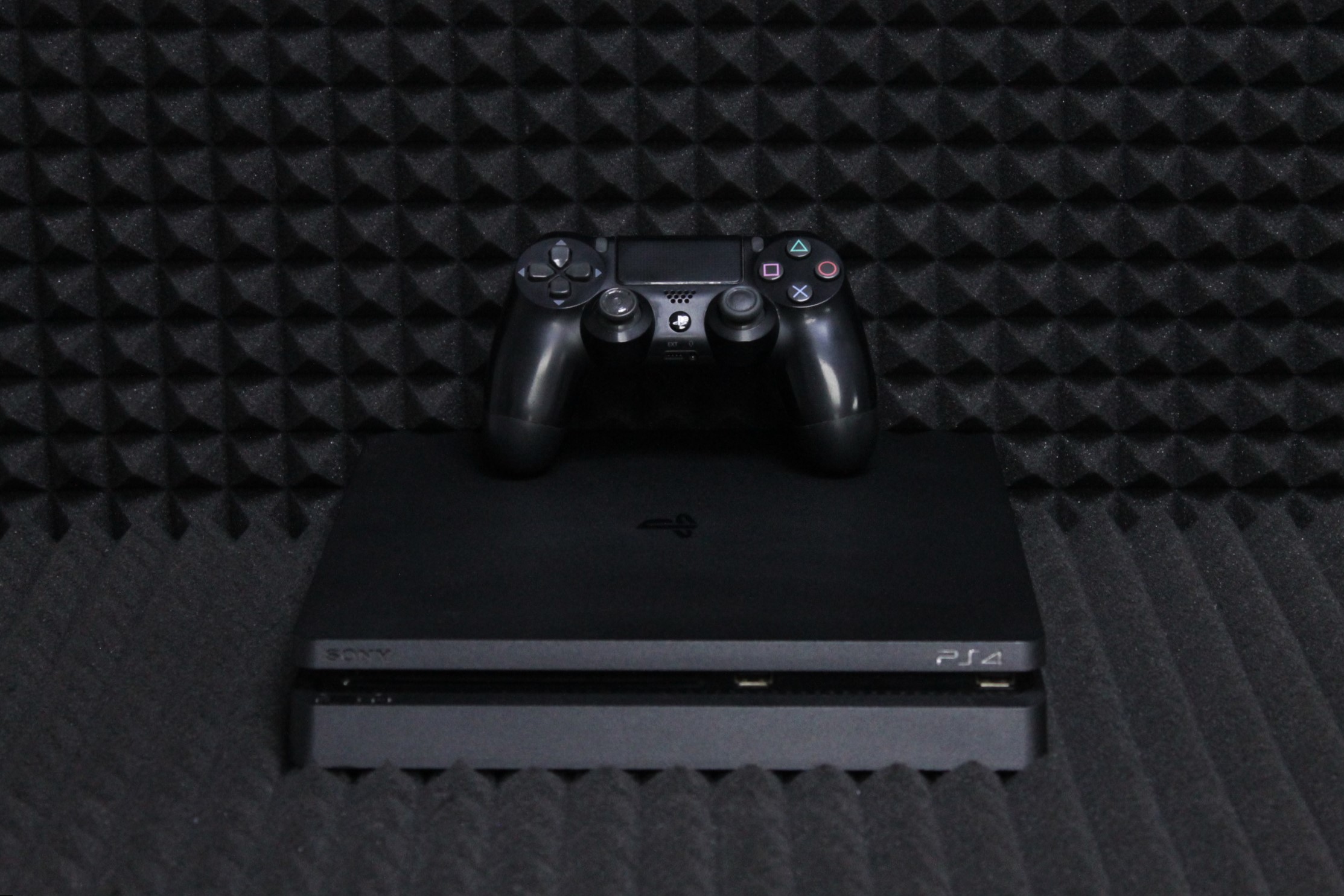 Игровая консоль Sony PlayStation 4 Slim 1TB/8 игр
