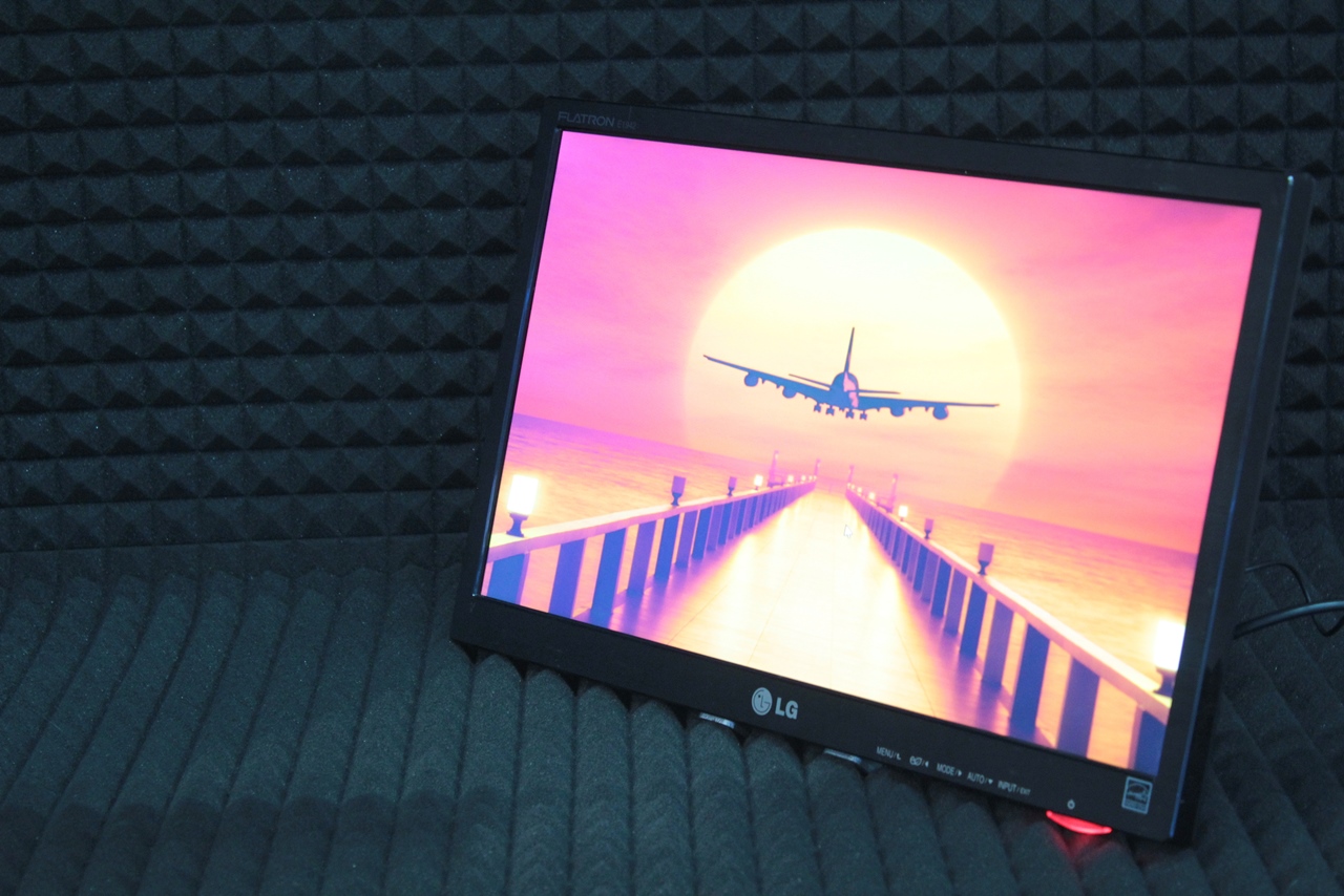 Монитор LG FLATRON E1942C-BNA