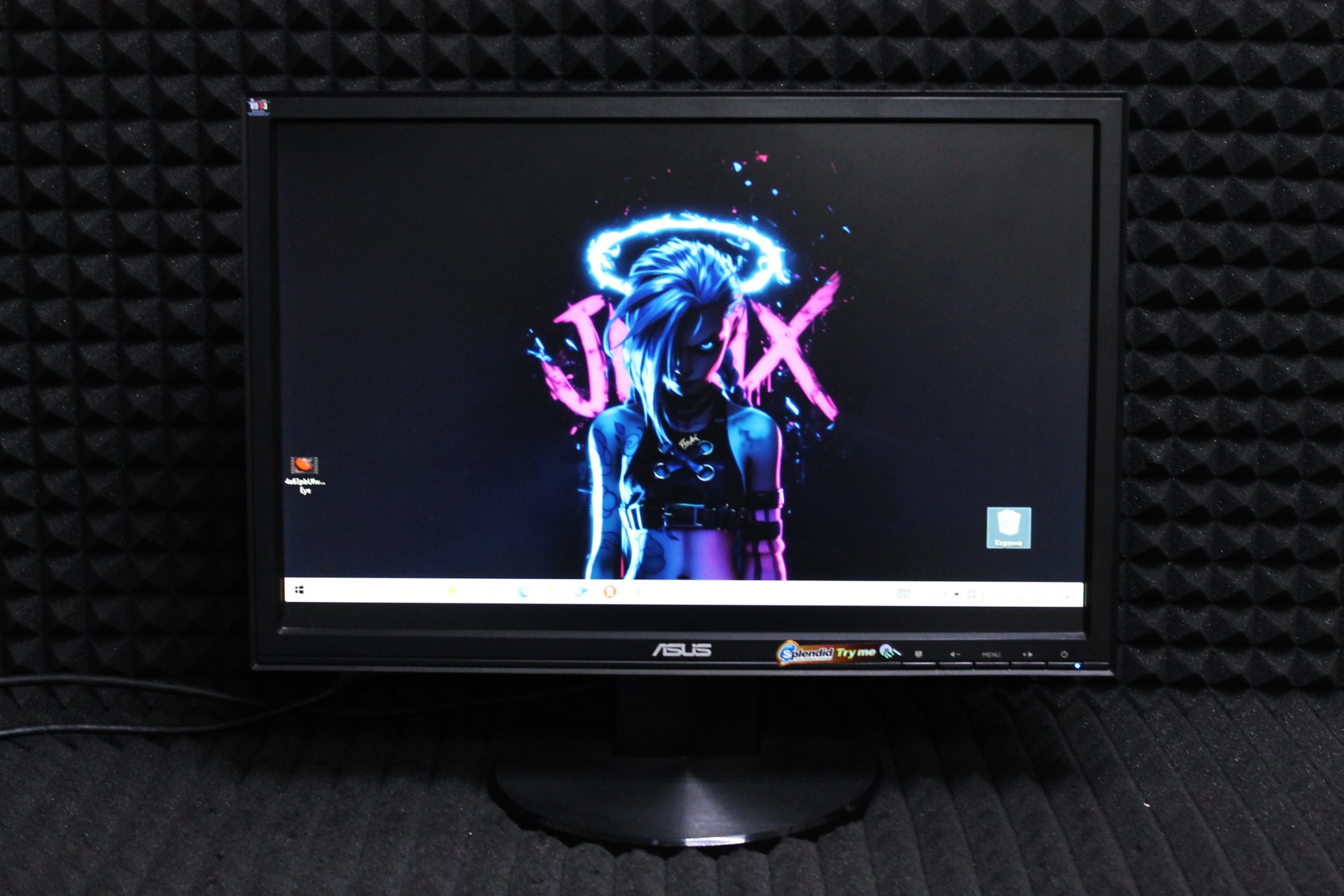 Монитор Asus VW196