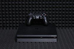Игровая консоль Sony PlayStation 4 Slim 1TB/8 игр