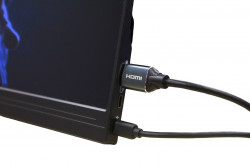 Портативный монитор YTK156A